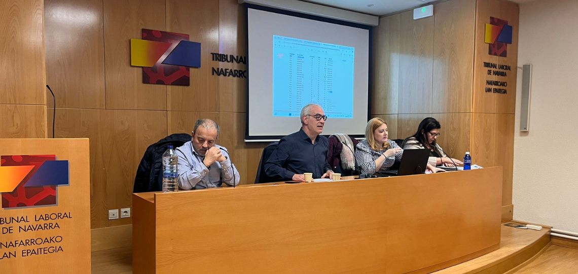 Lorenzo Ríos en la reunión con la federación de UGT-FICA al 13º congreso del sindicato