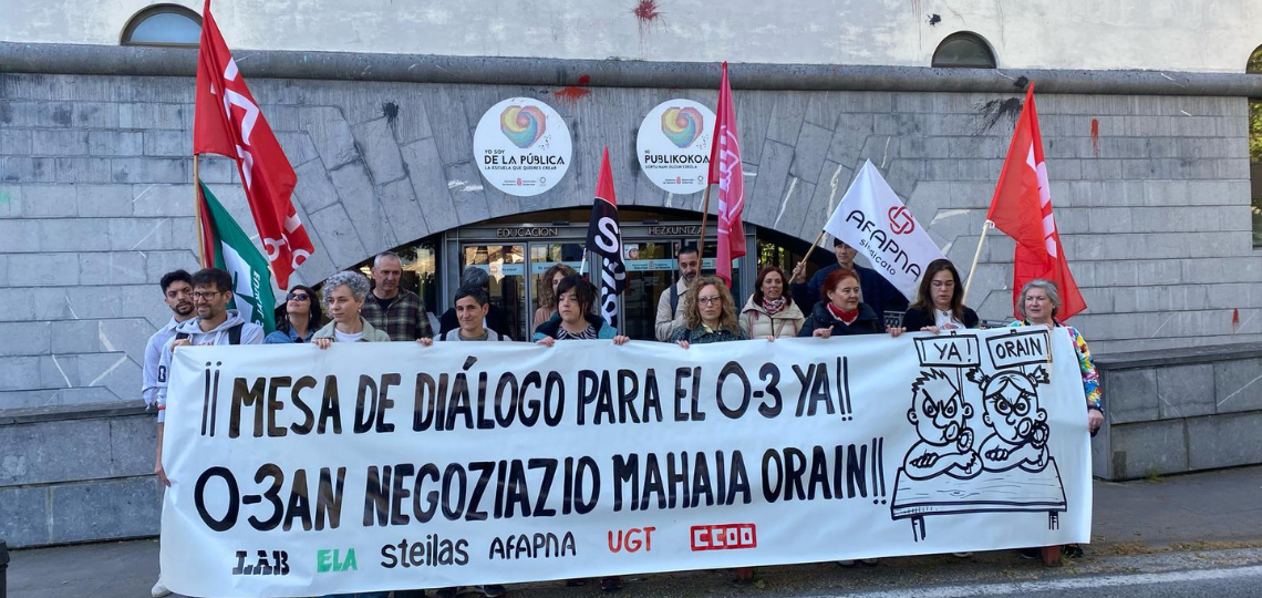 Concentración en Pamplona de la Intersindical del 0-3