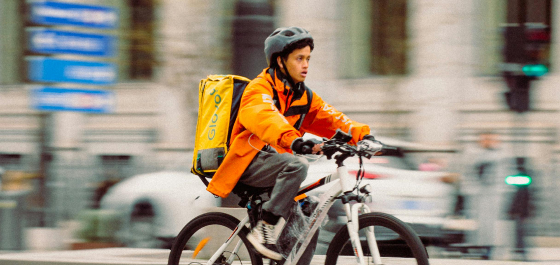 Imagen de un repartidor de Glovo