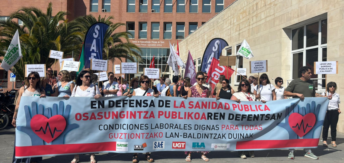 Concentración en Pamplona en defensa de la sanidad pública