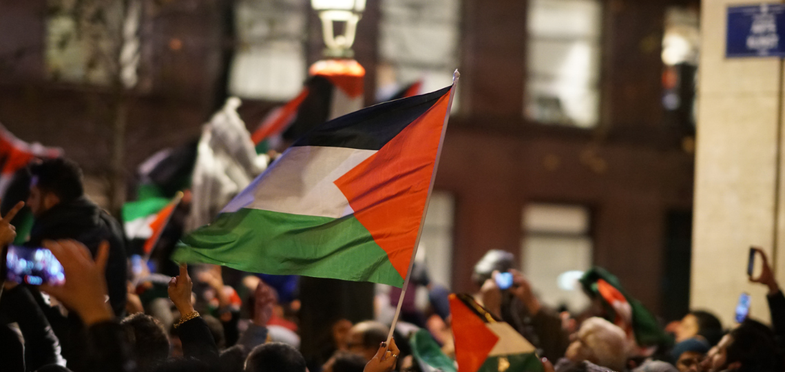 Una bandera palestina ondeando