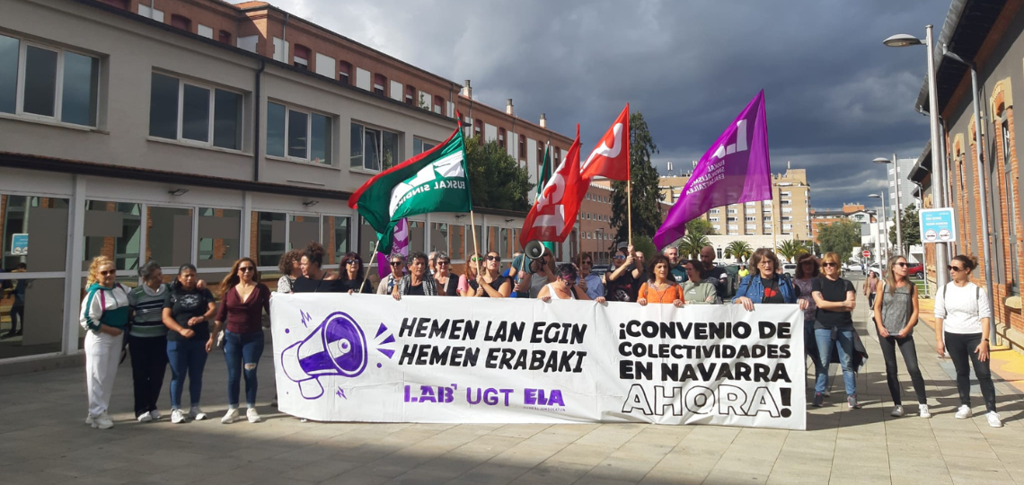 Concentración para exigir el I Convenio de Restauración Colectiva en Navarra