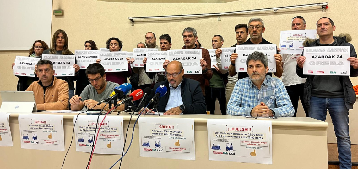 Rueda de prensa de los sindicatos para presentar la huelga del 24 de noviembre en el sector del transporte de mercancías por carretera