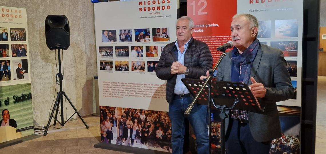 Jesús Santos y Pepe Álvarez en la inauguración de la exposición