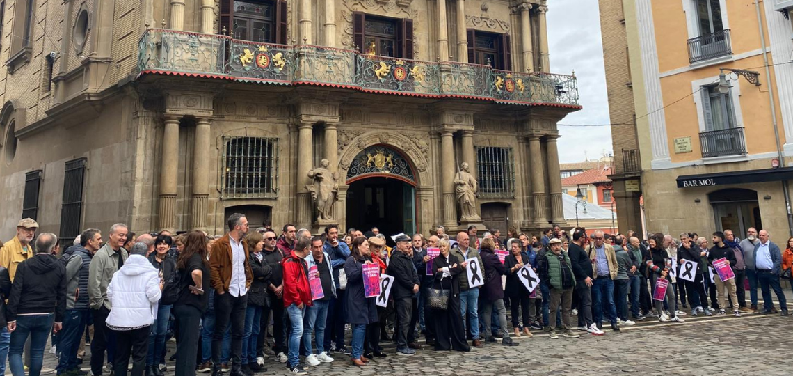 Concentración en Pamplona en solidaridad con las víctimas de la DANA